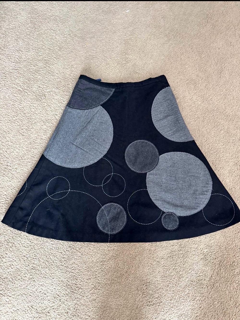 Boden Black A-Line Skirt with Gray Circle Appliqués us 4